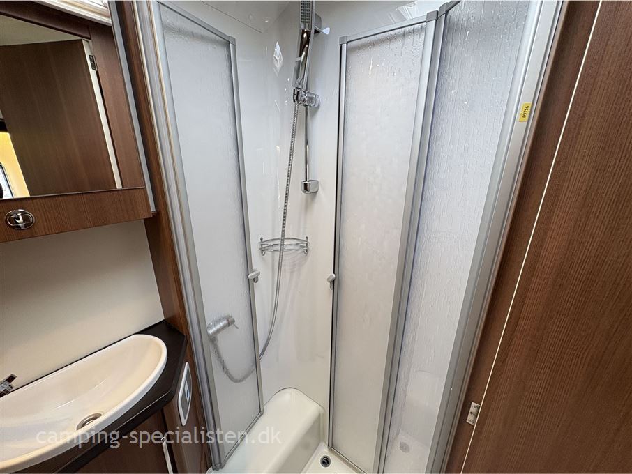 LMC Cruiser Premium T 681 G